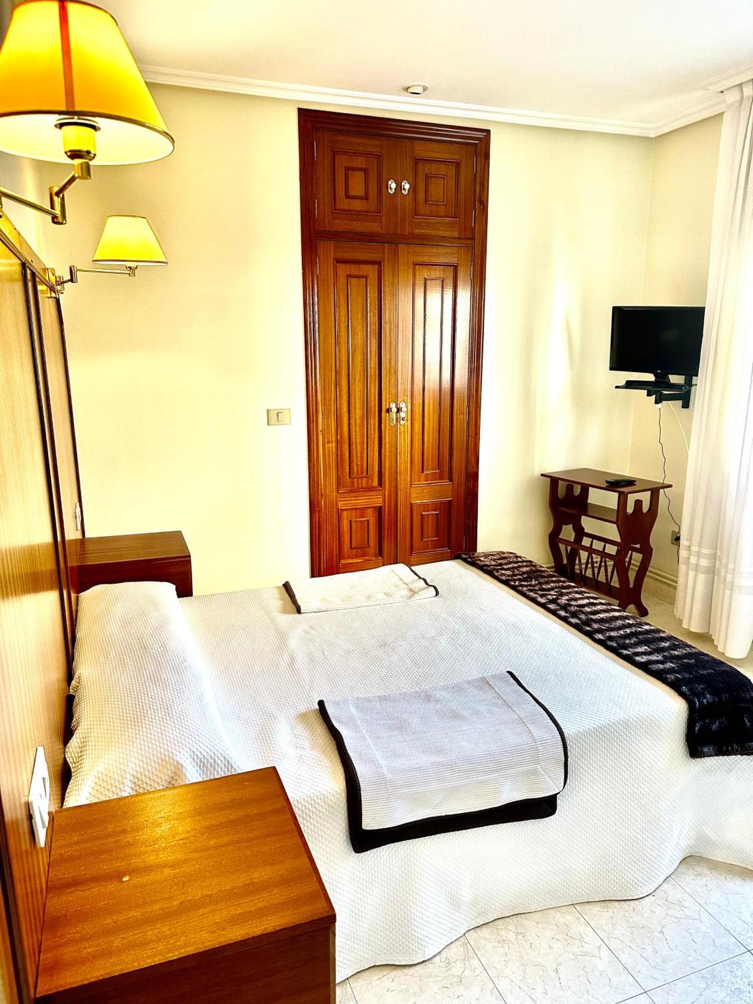Hostal La Cubana Carballino Εξωτερικό φωτογραφία