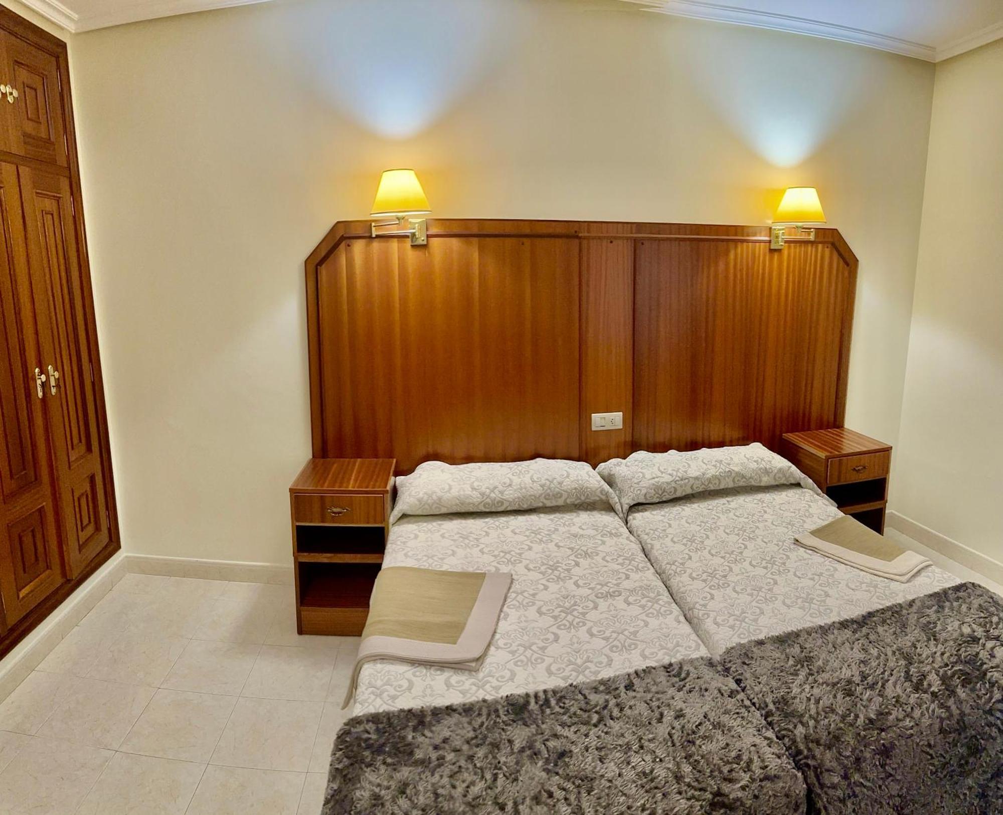 Hostal La Cubana Carballino Εξωτερικό φωτογραφία